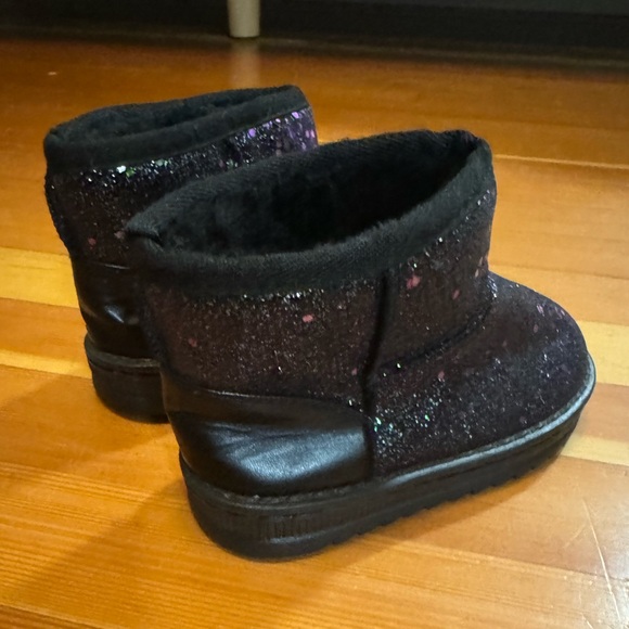 Baby Ugg Style Boots Size NEW - Picture 6 of 8